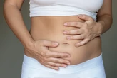 Segurar pum pode gerar síndrome no intestino e até 'estourar' órgão; entenda