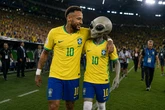 Vidente prevê nova data para chegada de alienígenas após Neymar 'escapar' de abdução: 'Alien pode aparecer na sua casa'