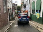 Tiroteio dentro de prédio termina com um morto e outro ferido na Barroquinha