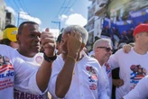 Jerônimo Rodrigues participa de desfile do 2 de Julho com aliados e se envolve em polêmica