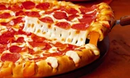 Quatro pizzas pelo preço de uma: pizzaria faz promoção especial para Brasil x Noruega