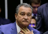 Mesmo em campanha, Rui Costa é autorizado a continuar recebendo salário de R$ 46,3 mil do governo federal, diz jornal