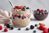 Overnight oats: veja como fazer o café da manhã queridinho de quem vive na correria