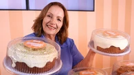 Como uma mulher de 64 anos criou a maior franquia de bolos do país e vendeu para grupo bilionário