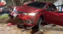 Motorista invade calçada de praça e atropela sete pessoas na Bahia