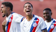 Partida é interrompida por ataque de abelhas, mas Bahia atropela Fluminense de Feira por 8 a 0