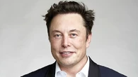 Homem mais rico do mundo, Elon Musk troca mansões por casa de 37 m² dentro da base da SpaceX