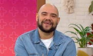 Gominho revela affair com bonitão de reality show da Globo: 'Vivendo a vida bem'
