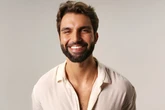 VÍDEO: Silva 'surta' e ofende três cantoras famosas durante show