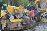 Família morre em acidente entre carro e micro-ônibus no sul da Bahia