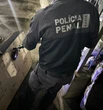 Policiais penais realizam revistas na Penitenciária Lemos Brito