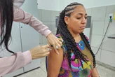 Vacinação contra gripe e covid-19 acontece neste sábado (14), em Salvador; confira locais