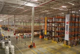 Amazon inaugura 2° maior centro de distribuição e promete entrega em poucas horas em Salvador