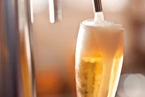 Qual bar serve a cerveja mais gelada de Salvador?