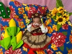 Hospital baiano faz ensaio fotográfico junino com bebês prematuros