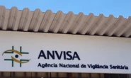 Anvisa proíbe venda de suplementos com substância usada em produtos de limpeza