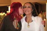 Maria Bethânia revela música inédita deixada por Rita Lee antes de morrer; canção estará em turnê