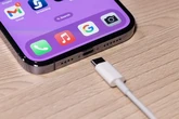 4 perigos de não tirar o carregador do celular da tomada após uso
