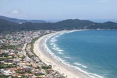 Veja praias imperdíveis e atividades para conhecer em Bombinhas