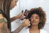 Assinadas pela Avon, time de beleza do Afro Fashion Day define as makes do desfile deste ano