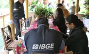 IBGE abre quase 10 mil vagas temporárias com salários de até R$ 5,2 mil; veja como se inscrever