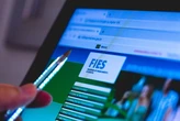 Com queda de mais de 80% no Fies em dez anos, crédito estudantil privado supera financiamento público na Bahia
