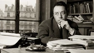 Frase do dia do Existencialismo: 'No meio do inverno, aprendi finalmente que havia em mim um verão invencível' - a reflexão de Albert Camus sobre sofrimento e resistência