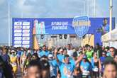 Com recorde de participação, Maratona Salvador reúne corredores de diferentes estados na Boca do Rio