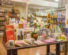 Cinco cafeterias com livros e clubes literários para aproveitar em Salvador