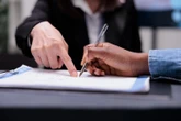 Saiba o que você não pode esquecer antes de fechar um contrato de compra de imóvel