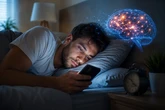 Olha o celular assim que acorda? Veja o que esse hábito pode fazer com o seu cérebro