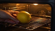 Coloque limões no forno: alguém deveria ganhar um prêmio por esse truque