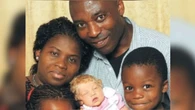 Genética? Bebê nasce loira em família negra e intriga cientistas