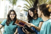 Quanto custa estudar na escola da Bahia com as melhores notas no Enem 2025