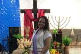 Pastora atingida por tiro na cabeça passa por cirurgia de 4h; família pede doação de sangue