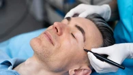 Por que os homens estão fazendo cada vez mais cirurgias plásticas?