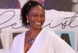 Atriz Edvana Carvalho, de Vale Tudo, apresenta peça no interior da Bahia e participa de Festival Negritudes
