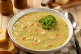 5 sopas cremosas e práticas para o almoço