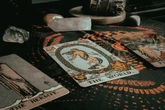 Carta O Imperador no tarot traz disciplina, autoridade e reviravolta financeira nesta segunda (13)