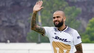 Daniel Alves perde disputa na justiça e terá que pagar indenização ao Pumas