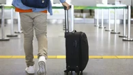 Adeus às malas com rodinhas: descubra a opção que pode substituí-las nas viagens