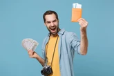 Truques para aproveitar a queda do dólar e viajar gastando menos