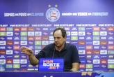 Rogério Ceni rebate Abel: 'Pra quem joga em campo sintético, reclamar fica feio'