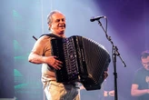 Após Flávio José dizer que cancelou shows na Bahia por redução de cachê, MP aponta aumento de 40% no valor contratado