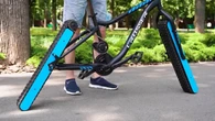 Bicicleta sem rodas: invenção de youtuber surpreende