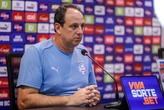 Nas semifinais da Copa do Nordeste, Ceni não vê competição como prioridade: 'Menos importante'