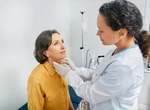 Ferida que não cicatriza e rouquidão persistente podem indicar câncer, alertam especialistas