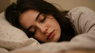 Você dorme, mas acorda exausta? O problema pode não estar no sono