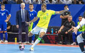 Pito é eleito o melhor jogador de futsal do mundo na véspera da estreia do Brasil na Copa