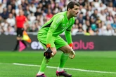 Ex-goleiro campeão mundial pede R$ 20 milhões de clube por enfarto sofrido durante treino